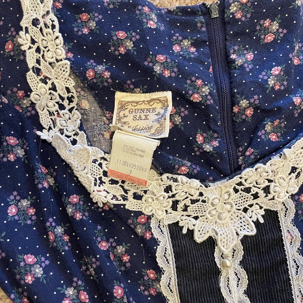 Gunne sax long sleeve navy midi size 7